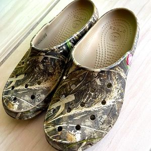 Origins CROCS Realtek slip ons